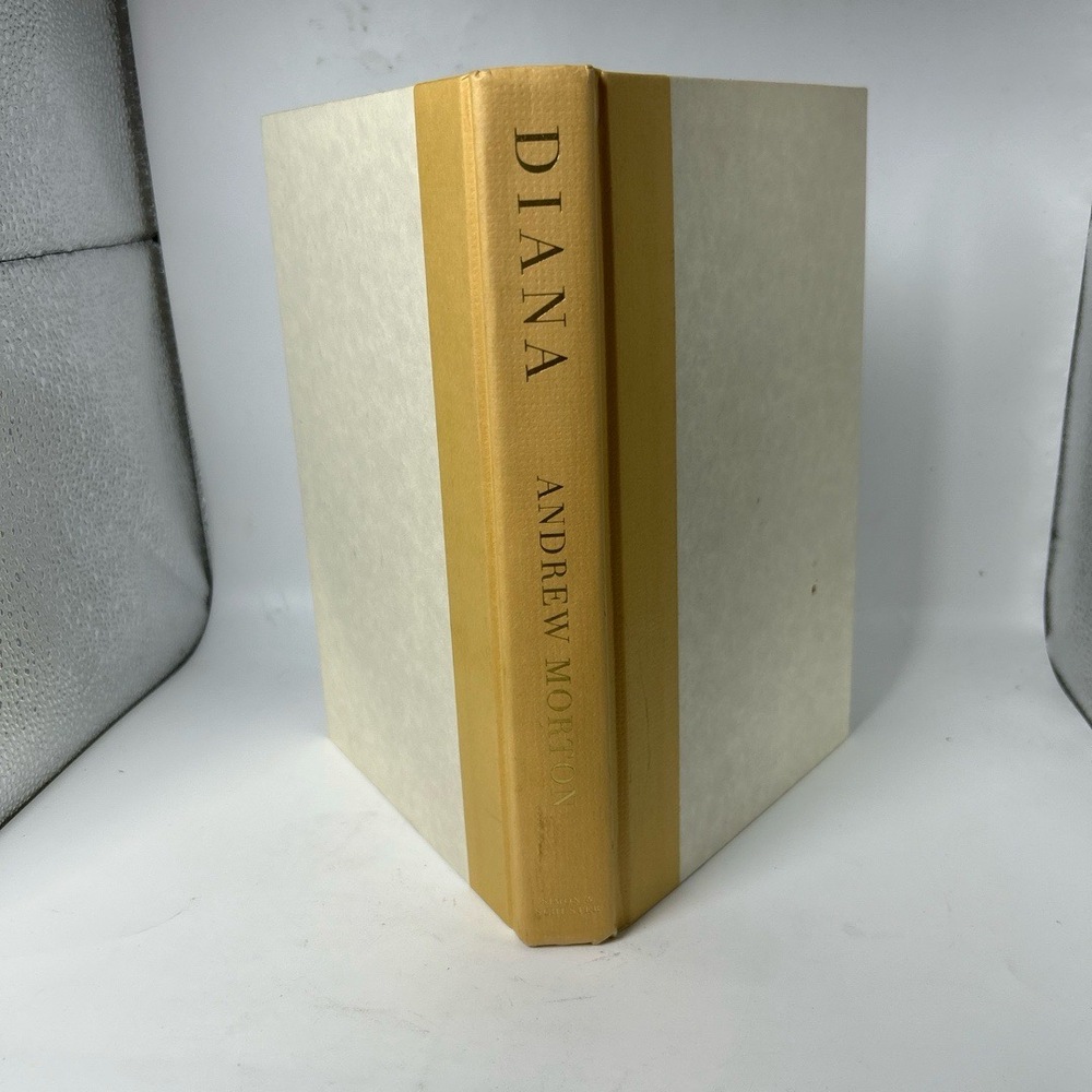 Simon & Schuster Hardcover‎ 7in Diana Andrew Morton Inscribed Collectible